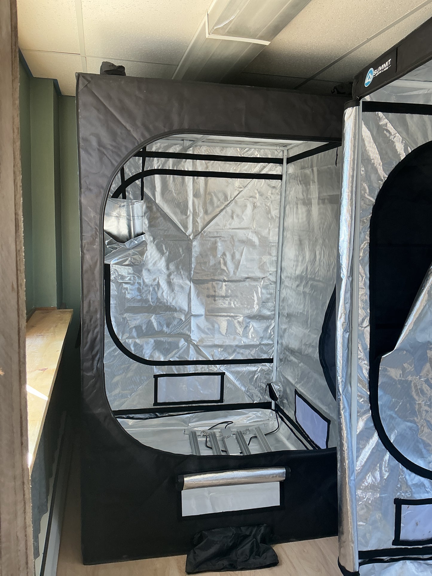 Grow Tent  Large  Summit